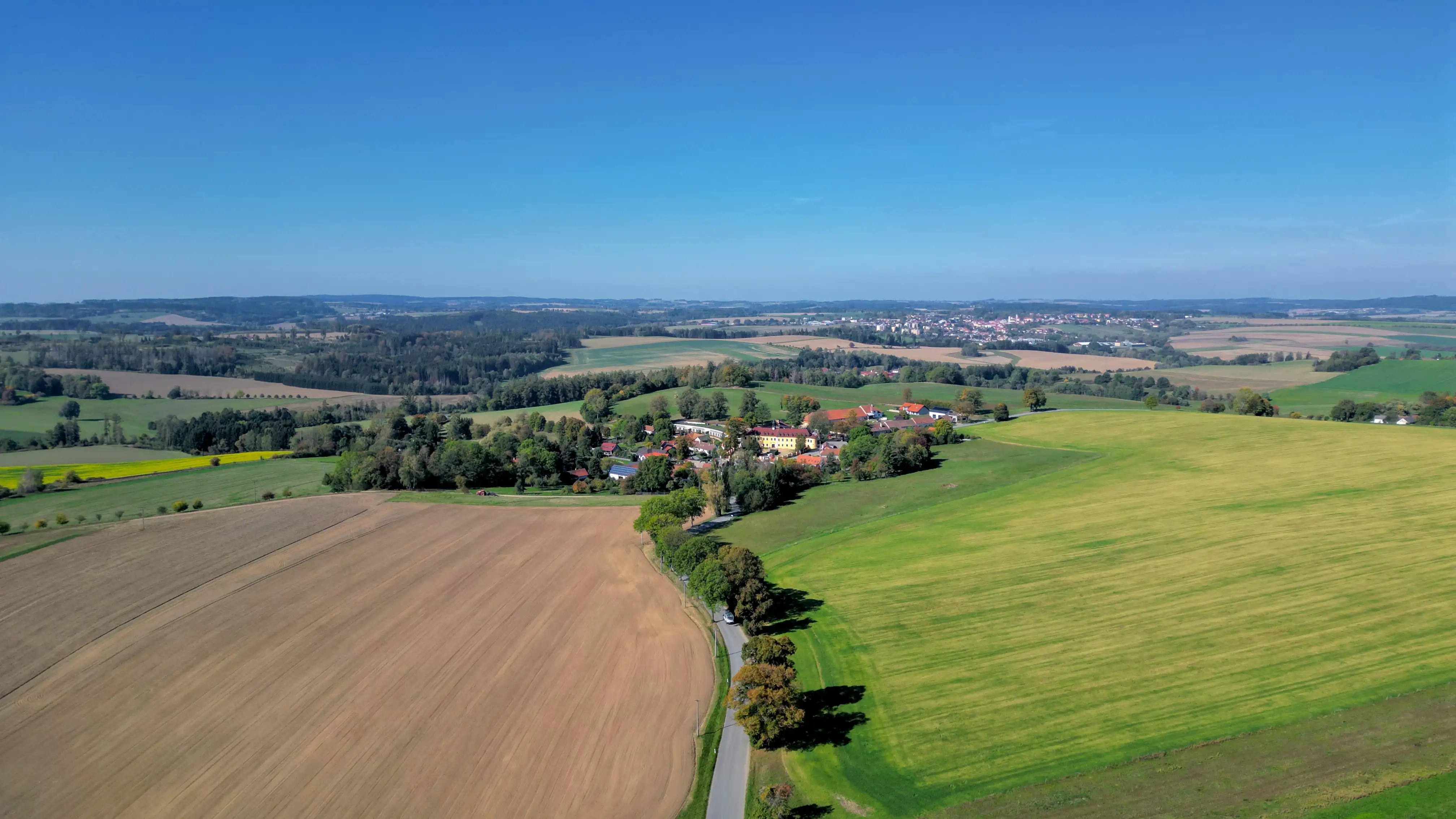 Prodej zemědělských pozemků u Pacova